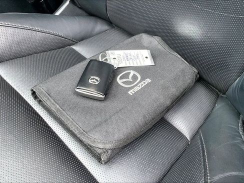 Used 2021 MAZDA CX-30 AWD 2.5 S w/ Premium Package image 11