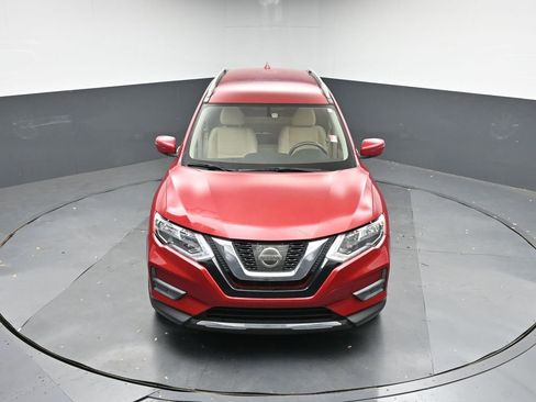 Used 2017 Nissan Rogue SV image 24