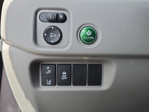 Used 2020 Honda Pilot LX image 18