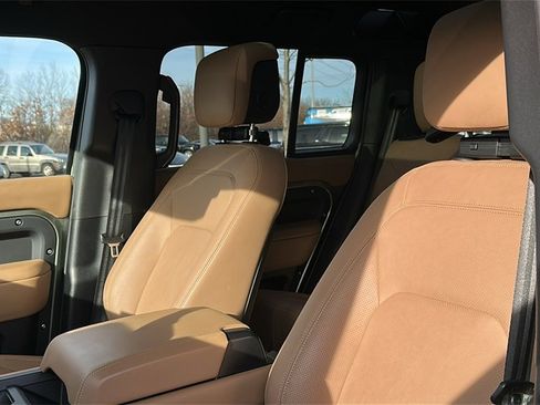 Certified 2025 Land Rover Defender 110 X-Dynamic SE image 11