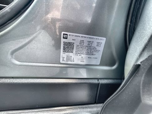 Used 2024 Chevrolet Equinox LT FWD image 33