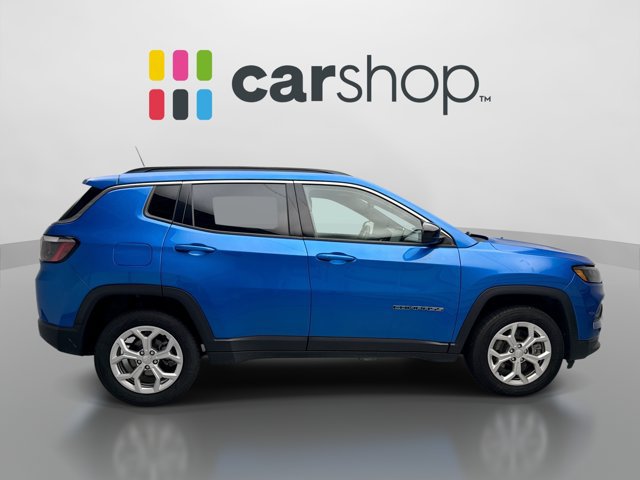 Used 2024 Jeep Compass Latitude AWD/4WD image 6