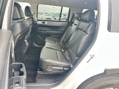 Used 2025 Hyundai Santa Fe SEL image 39