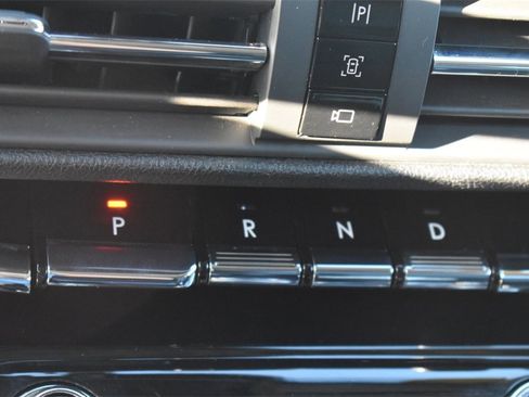 Used 2021 Lincoln Corsair AWD image 29