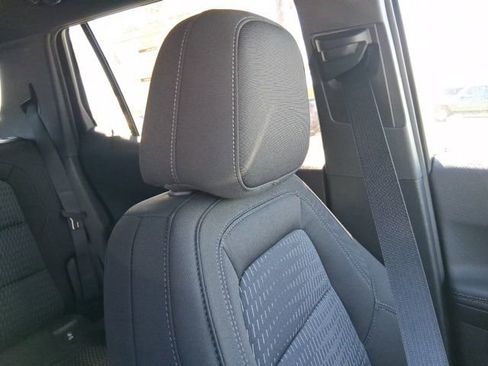 New 2026 Chevrolet Equinox LT w/ LPO, Floor Liner Package FWD image 18