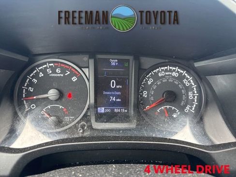 Used 2020 Toyota Tacoma SR image 8