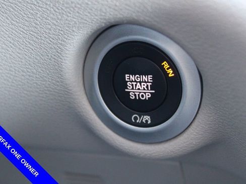 Used 2023 Chrysler Voyager LX image 35