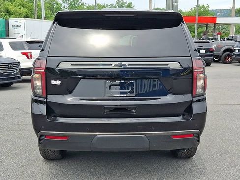 Certified 2022 Chevrolet Tahoe Z71 w/ Luxury Package AWD/4WD image 5