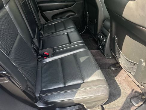 Used 2016 Jeep Grand Cherokee Overland w/ Advanced Technology Group image 11