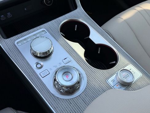 New 2026 Genesis GV80 2.5T Select image 13