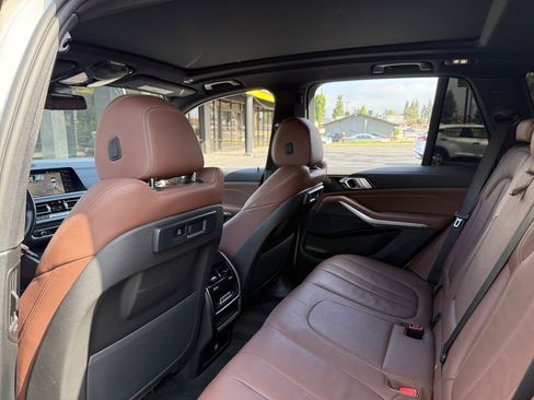 Used 2022 BMW X5 sDrive40i w/ Premium Package image 17