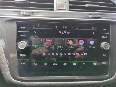 Used 2023 Volkswagen Tiguan SE R-Line FWD image 22