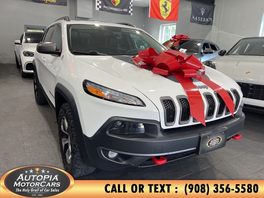 Used 2018 Jeep Cherokee Trailhawk AWD/4WD image 8
