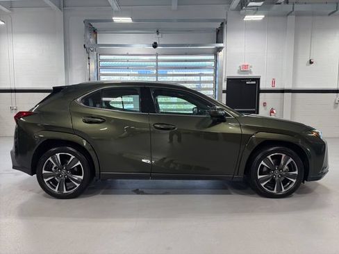 Used 2025 Lexus UX 300h AWD w/ Accessory Package (Z1) image 8