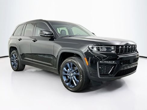 Used 2026 Jeep Grand Cherokee Limited AWD/4WD image 2