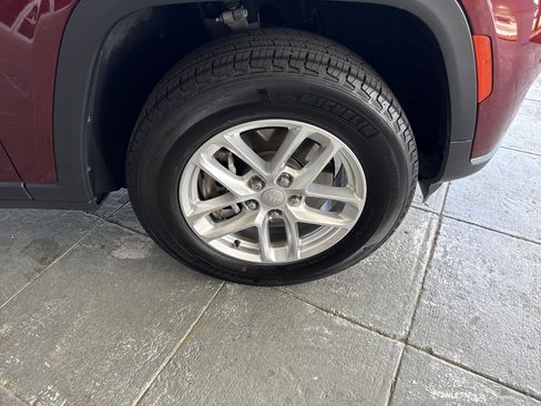 Used 2023 Jeep Grand Cherokee L Laredo w/ Trailer Tow Group (B) image 12