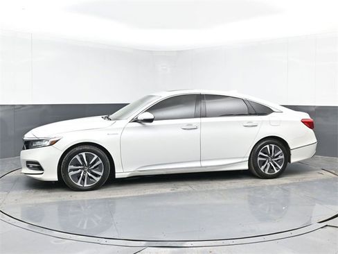 Used 2019 Honda Accord Touring image 6