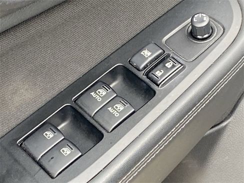 Used 2017 Subaru Outback 2.5i Premium image 23