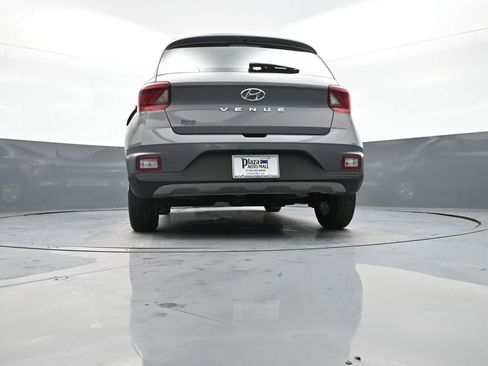 Used 2023 Hyundai Venue SE w/ Cargo Package image 30