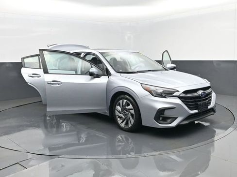 Used 2025 Subaru Legacy Limited image 31