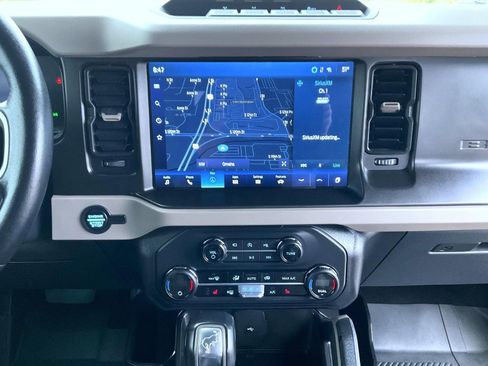 Used 2023 Ford Bronco Wildtrak image 13