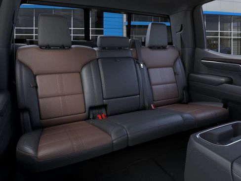 New 2026 Chevrolet Silverado 1500 High Country w/ Technology Package AWD/4WD image 17