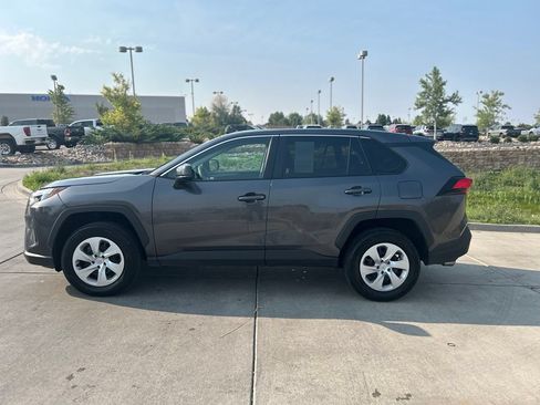 Used 2025 Toyota RAV4 LE AWD/4WD image 4