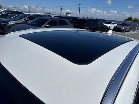 Used 2026 Genesis GV70 2.5T Advanced image 4