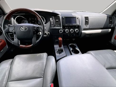 Used 2020 Toyota Sequoia Platinum RWD image 16