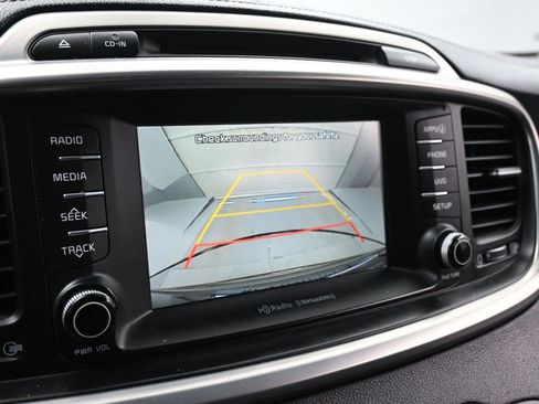 Used 2017 Kia Sorento EX image 14
