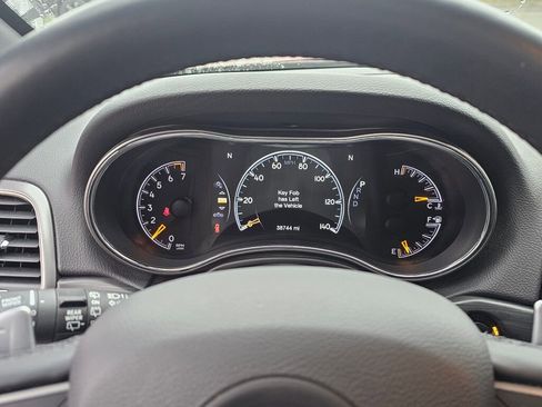 Used 2019 Jeep Grand Cherokee Limited X image 32