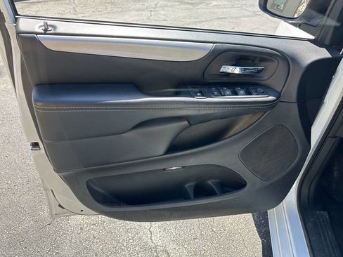 Used 2015 Dodge Grand Caravan SXT w/ Blacktop Package image 14