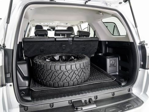 Used 2023 Toyota 4Runner SR5 Premium w/ Moonroof Package image 29