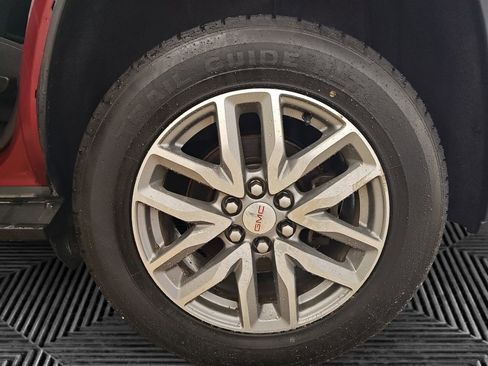 Used 2017 GMC Acadia SLE w/ Driver Alert Package I image 14