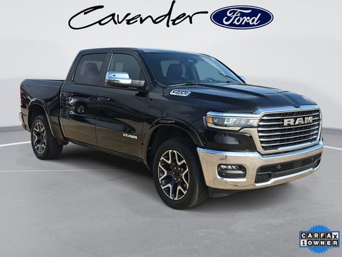 Used 2025 RAM 1500 Laramie image 3