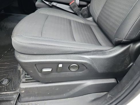 Used 2024 Chevrolet Silverado 2500 Custom w/ Custom Value Package image 20