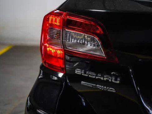 Used 2018 Subaru Outback 2.5i Limited w/ Popular Package #2 image 11