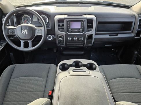 Used 2022 RAM 1500 Tradesman w/ Chrome Appearance Package AWD/4WD image 17