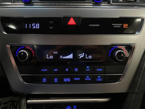 Used 2016 Hyundai Sonata SE FWD image 23