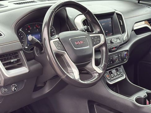 Used 2020 GMC Terrain SLE w/ Driver Convenience Package FWD image 7