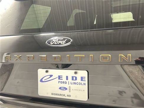 Used 2025 Ford Expedition Tremor image 30