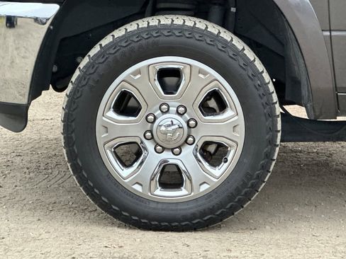 Used 2017 RAM 2500 Laramie image 25