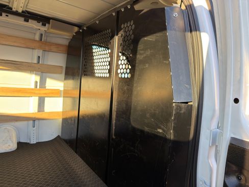 Used 2024 Chevrolet Express 2500 w/ Driver Convenience Package image 15