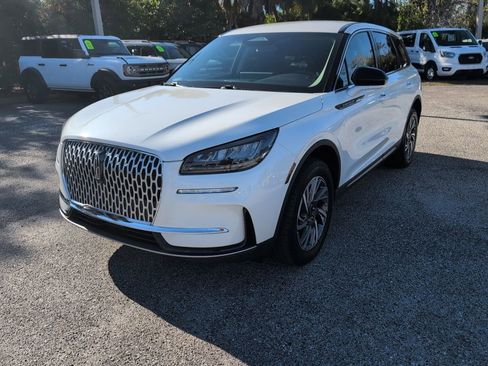 Used 2023 Lincoln Corsair Standard image 6