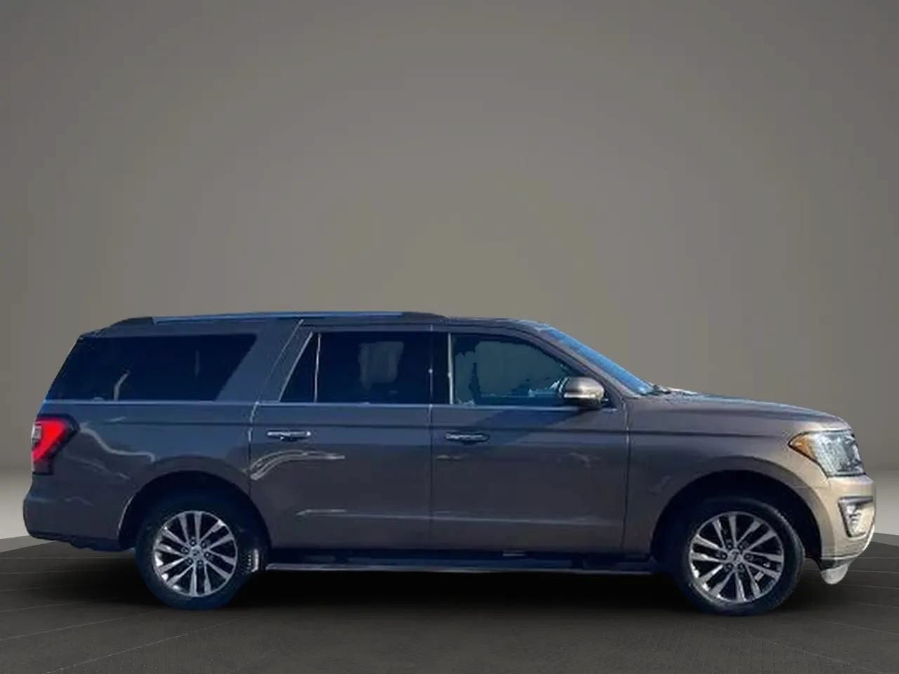 Used 2018 Ford Expedition Max Limited AWD/4WD image 4