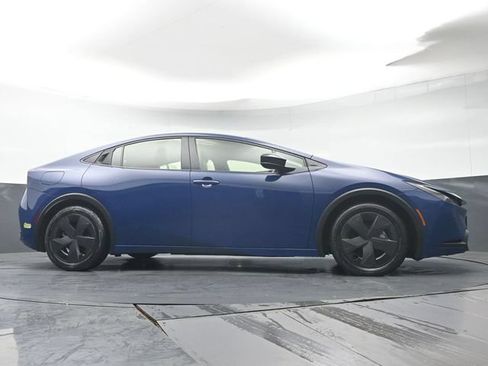 Certified 2024 Toyota Prius Prime FWD image 34
