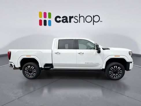 Used 2024 GMC Sierra 3500 Denali Ultimate AWD/4WD image 6