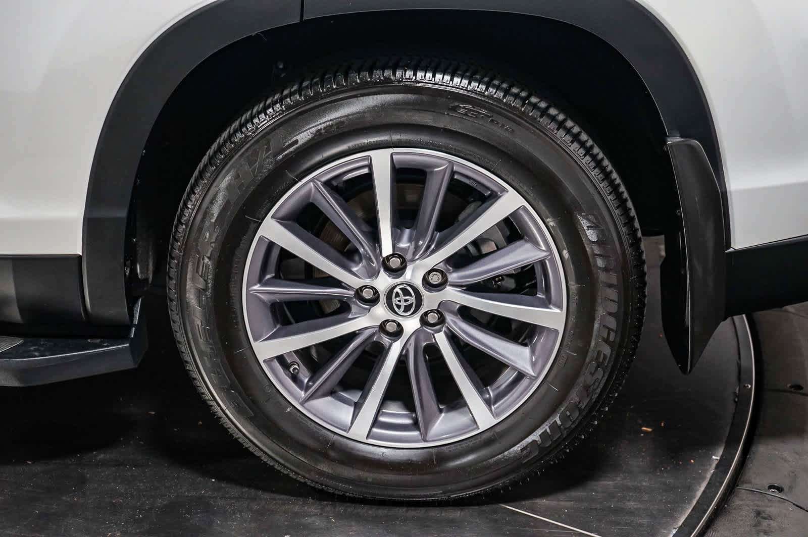 Certified 2019 Toyota Highlander XLE AWD/4WD image 8