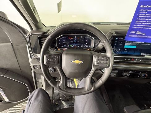 Used 2024 Chevrolet Silverado 3500 LT AWD/4WD image 14