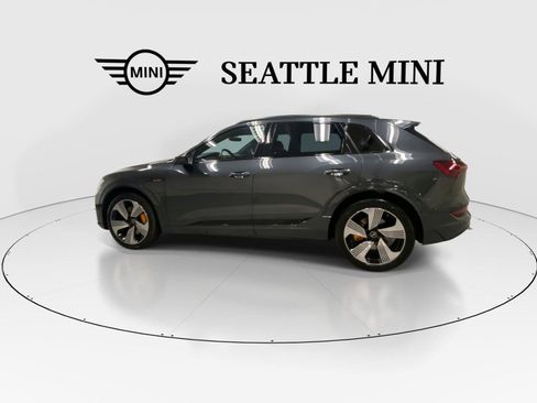 Used 2023 Audi e-tron Premium Plus AWD/4WD image 7